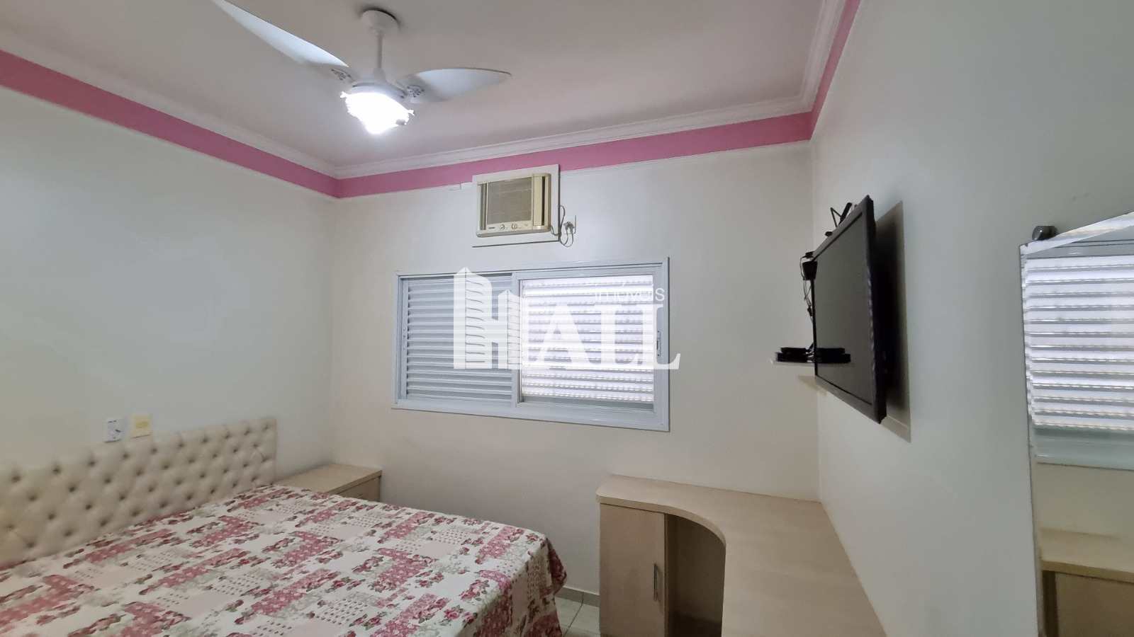 Casa à venda com 3 quartos, 310m² - Foto 9