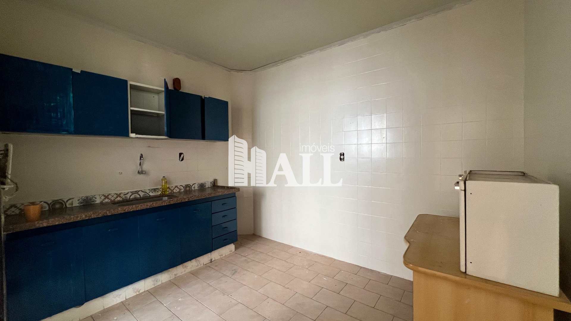 Apartamento à venda com 3 quartos, 97m² - Foto 1