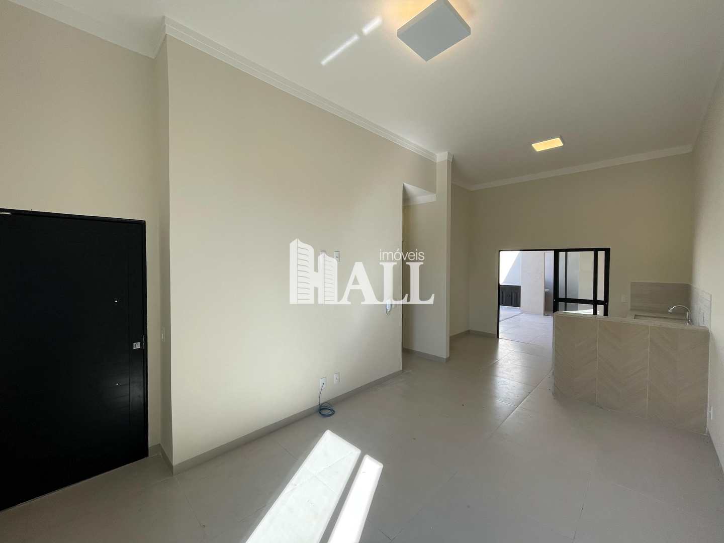 Casa à venda com 2 quartos, 115m² - Foto 2