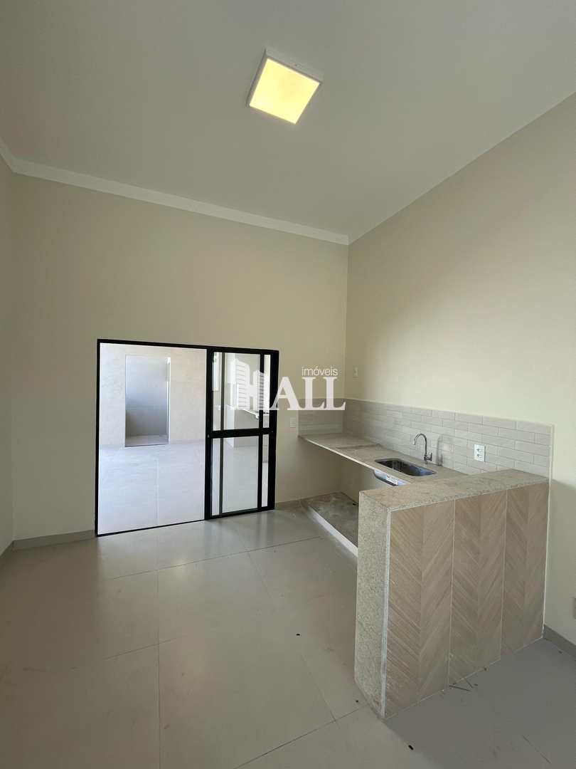 Casa à venda com 2 quartos, 115m² - Foto 3