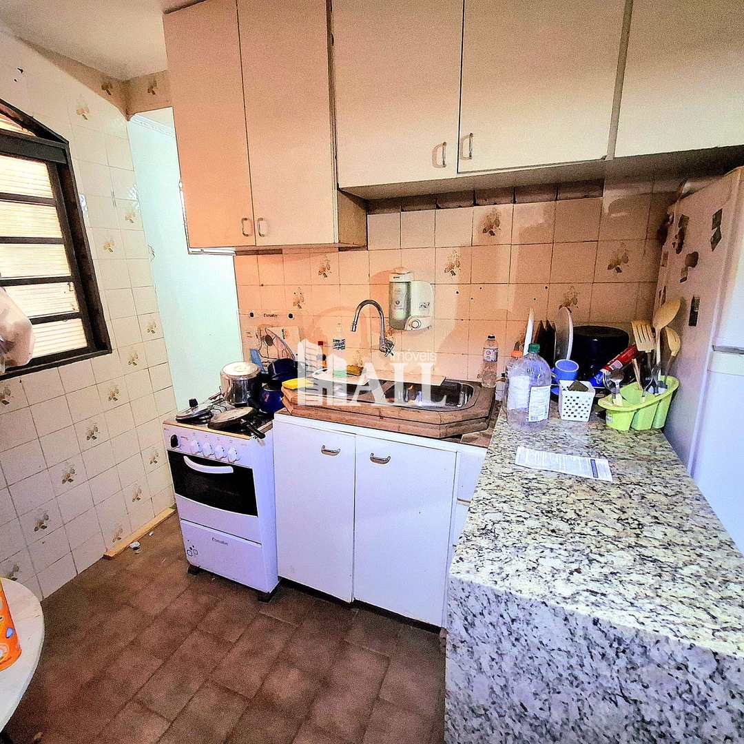 Apartamento à venda com 2 quartos, 70m² - Foto 2