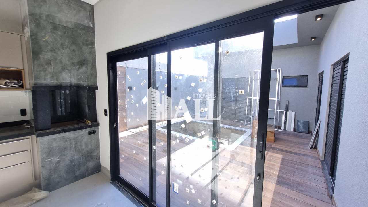 Casa à venda com 3 quartos, 120m² - Foto 3