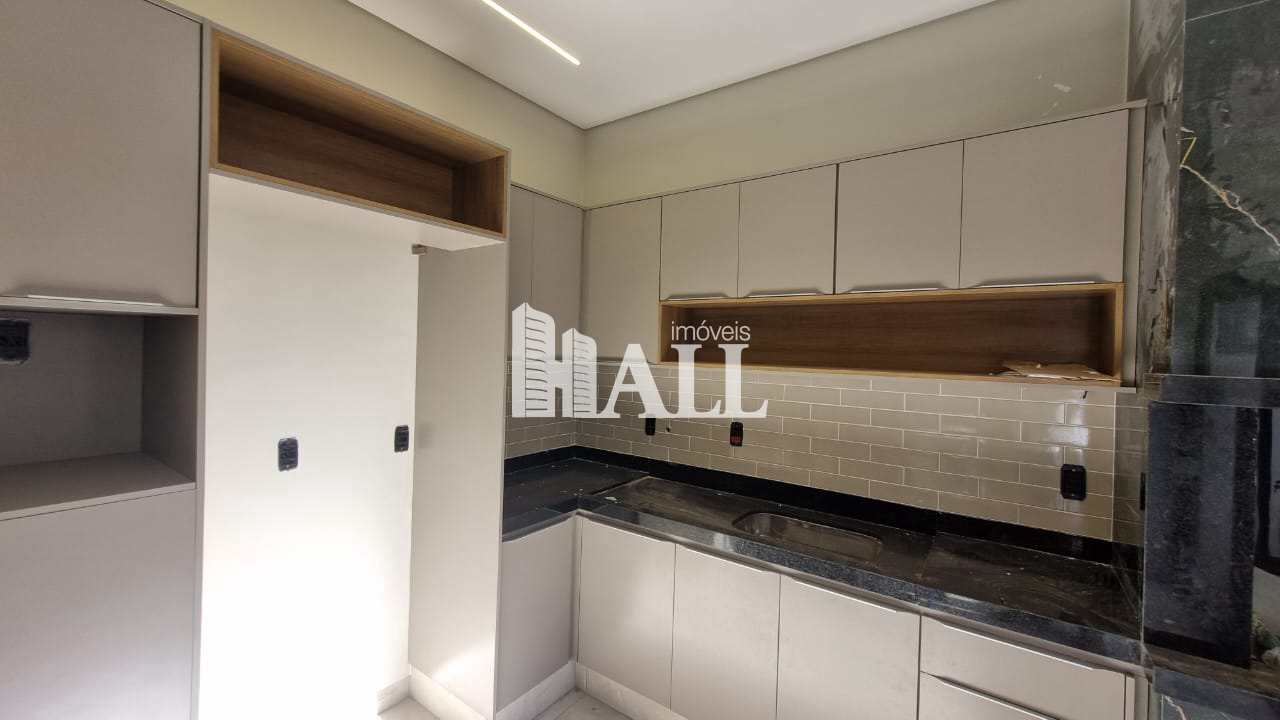 Casa à venda com 3 quartos, 140m² - Foto 4