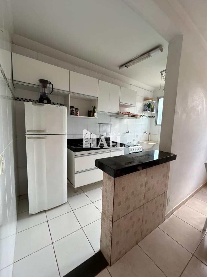 Apartamento à venda com 2 quartos, 45m² - Foto 1