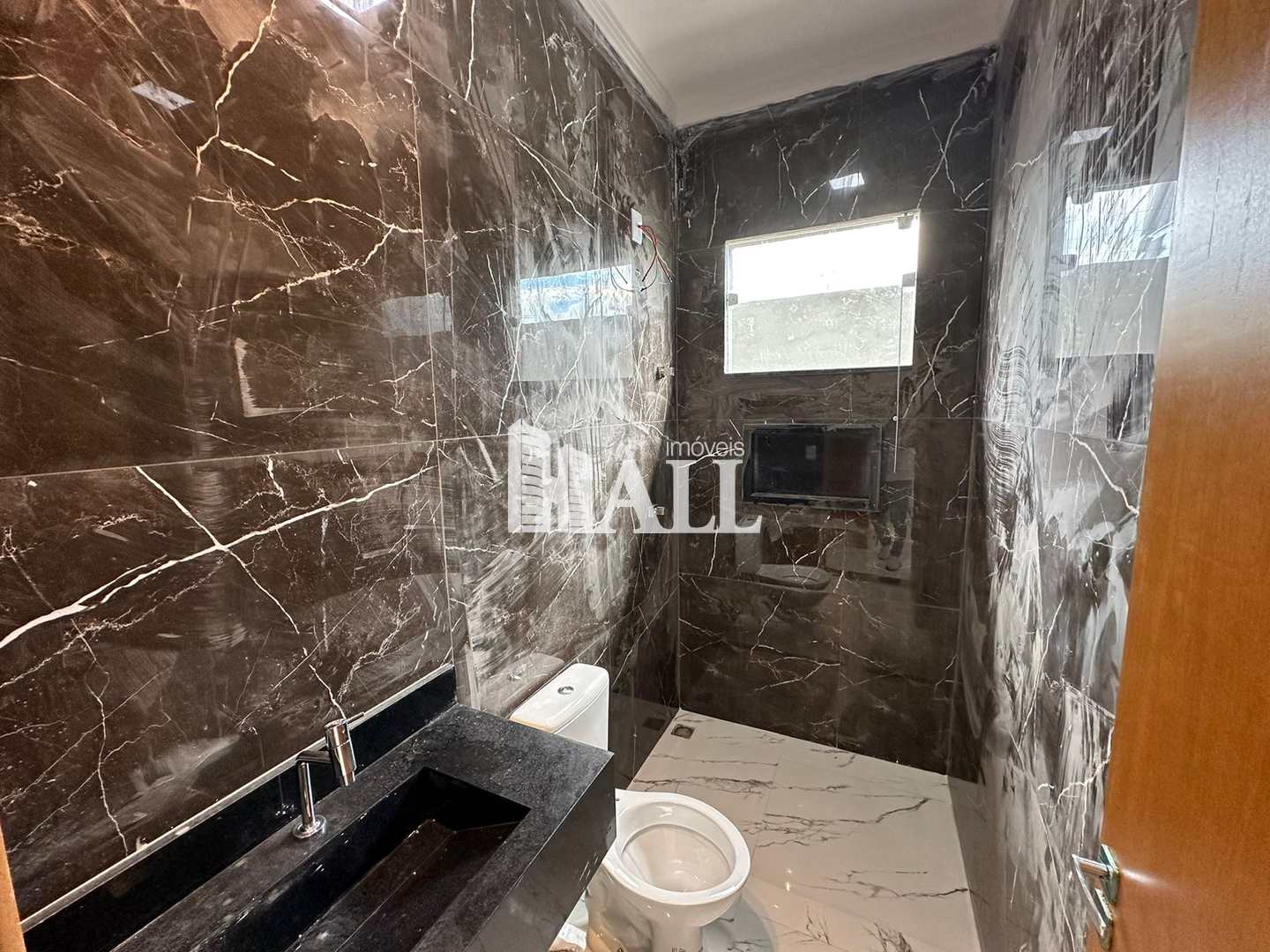 Casa à venda com 3 quartos, 80m² - Foto 4