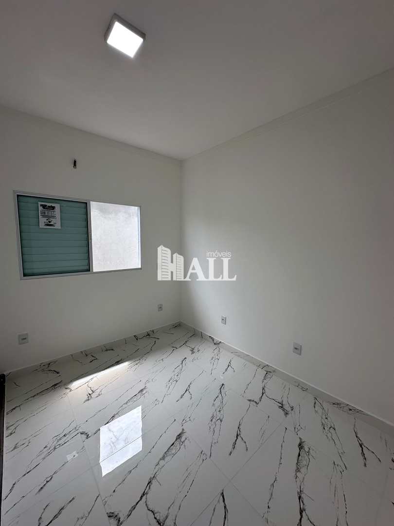 Casa à venda com 3 quartos, 80m² - Foto 3