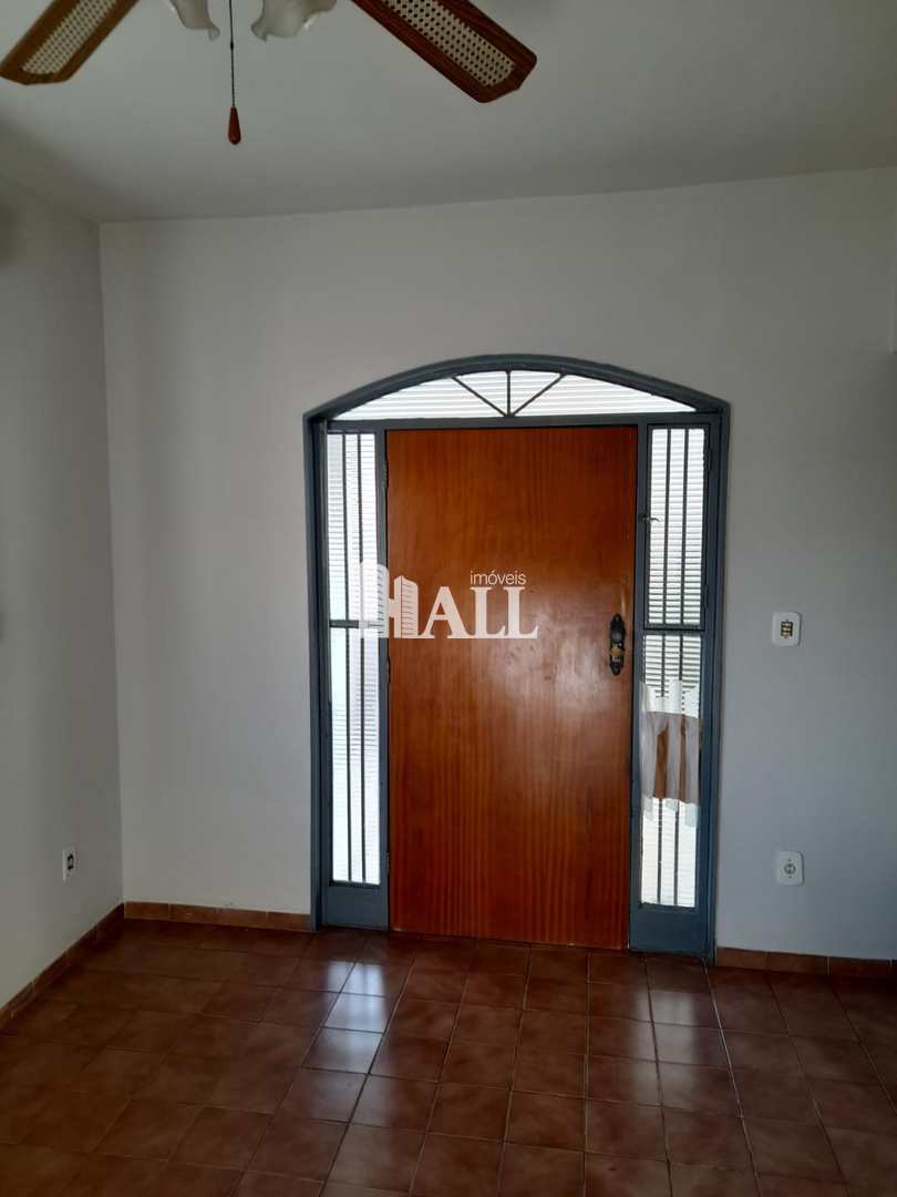 Casa à venda com 3 quartos, 178m² - Foto 4