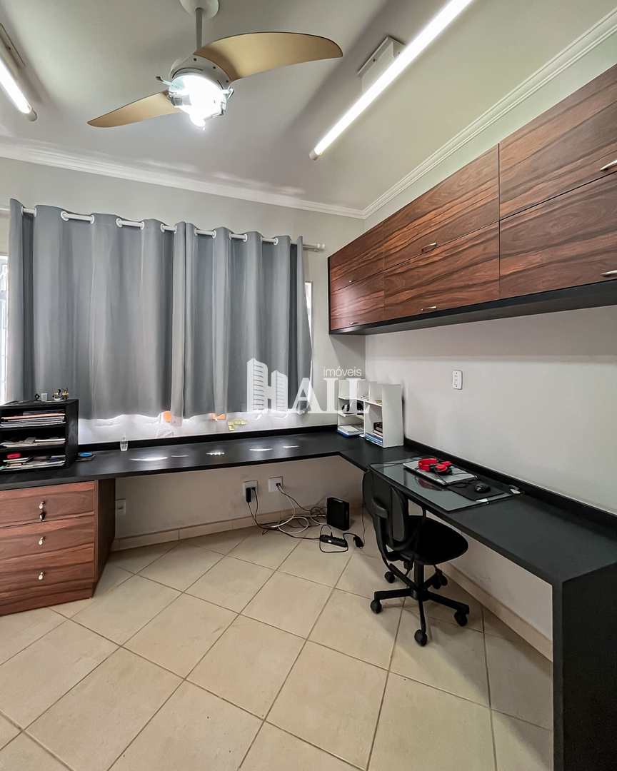 Casa à venda com 3 quartos, 300m² - Foto 5