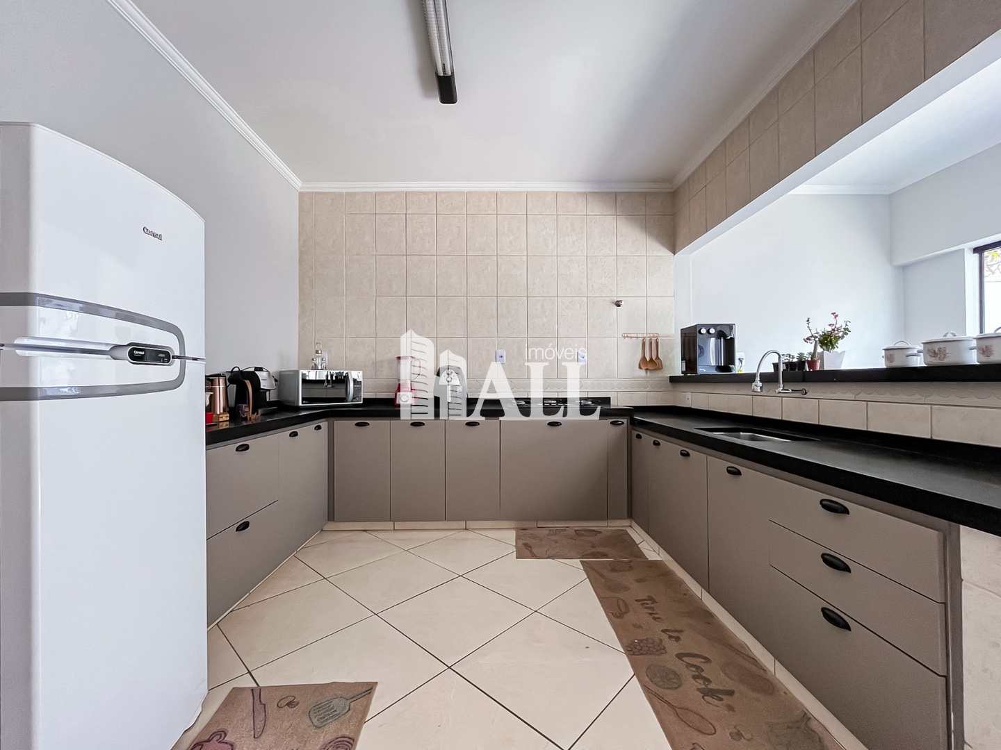 Casa à venda com 3 quartos, 300m² - Foto 14