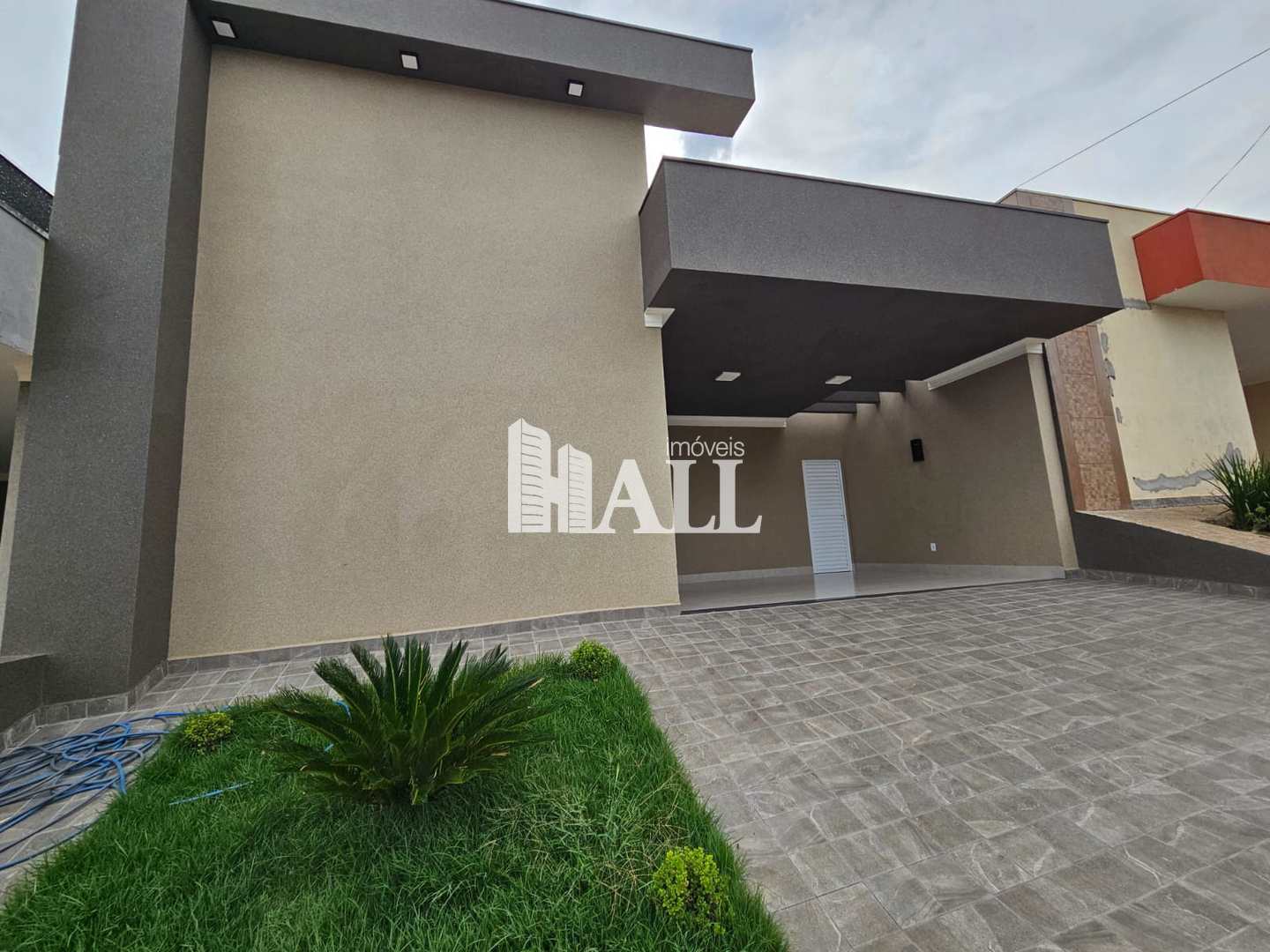 Casa de Condomínio à venda com 3 quartos, 125m² - Foto 1