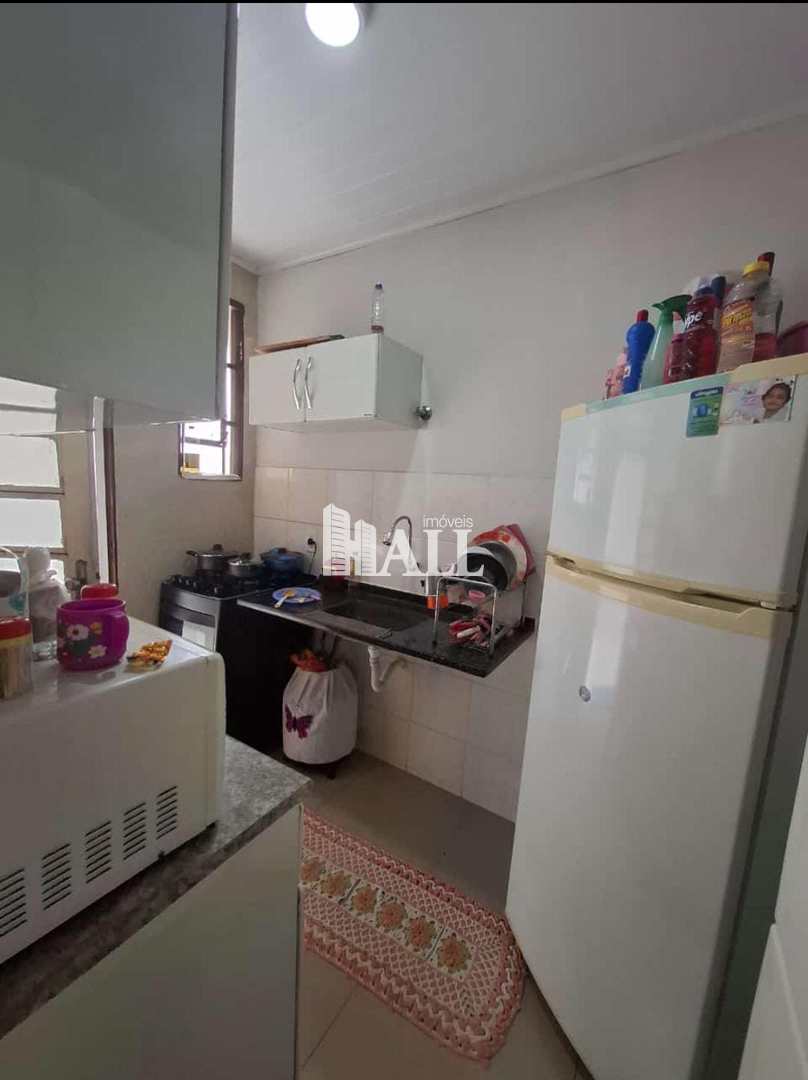 Casa à venda com 3 quartos, 70m² - Foto 1