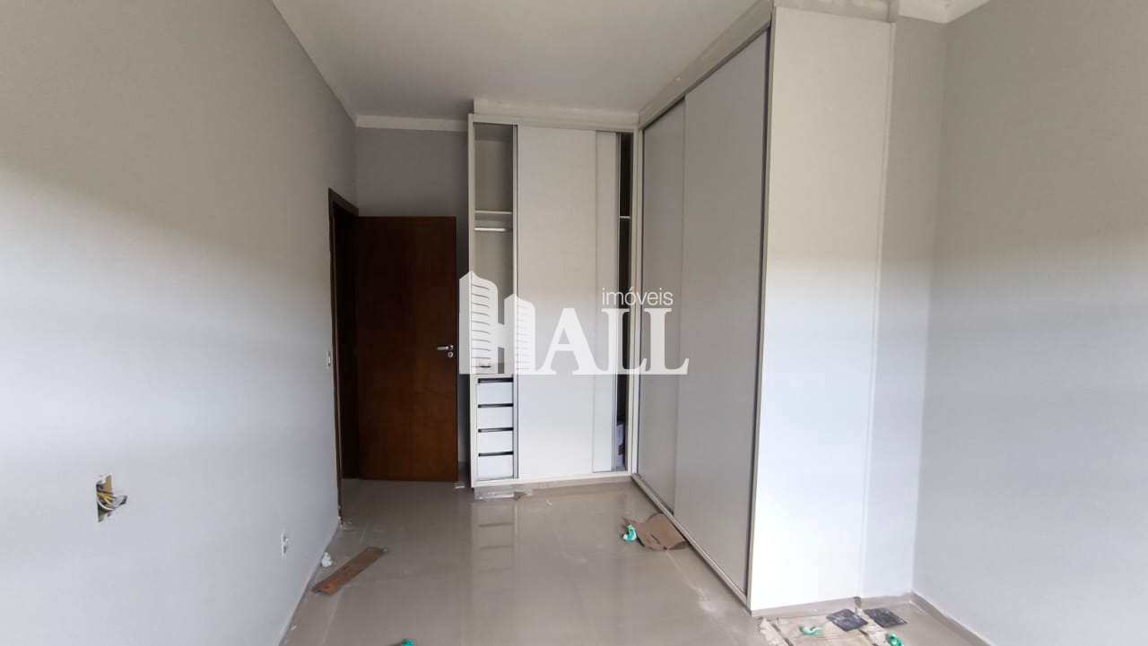 Casa à venda com 3 quartos, 230m² - Foto 4