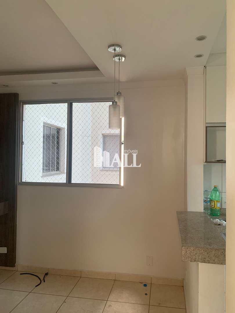 Apartamento à venda com 2 quartos, 46m² - Foto 2