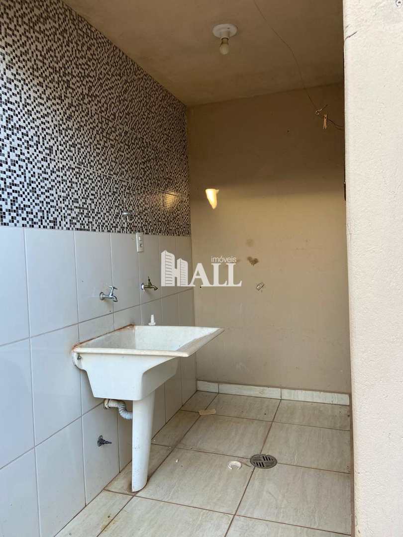 Casa à venda com 2 quartos, 60m² - Foto 8