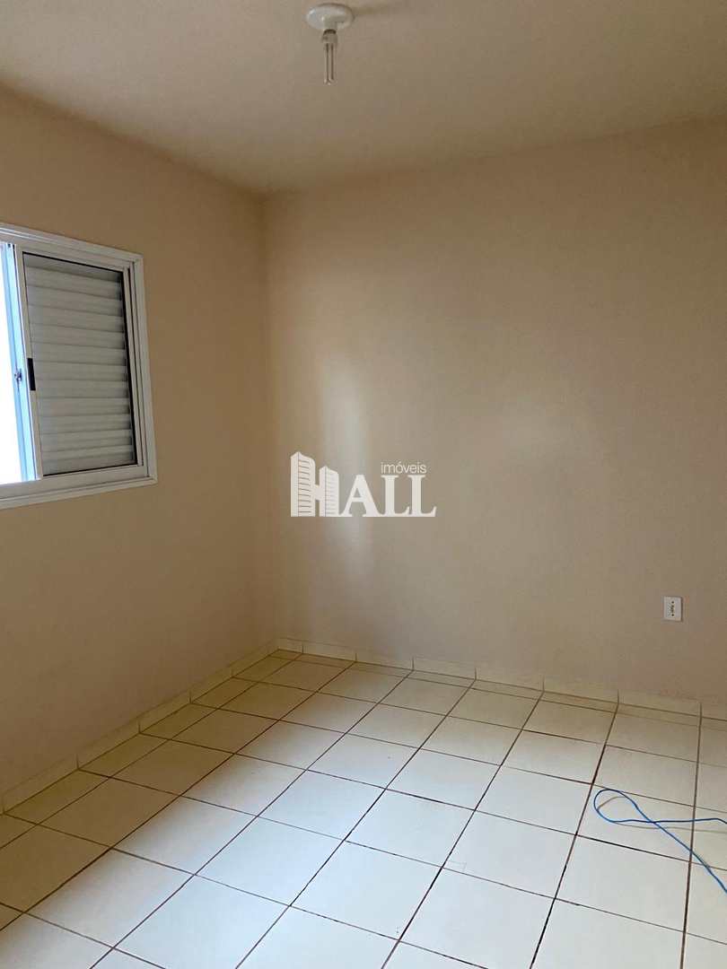 Casa à venda com 2 quartos, 60m² - Foto 3