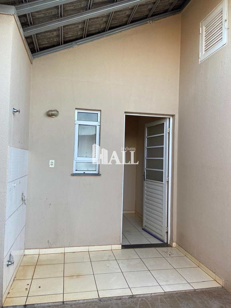 Casa à venda com 2 quartos, 60m² - Foto 7