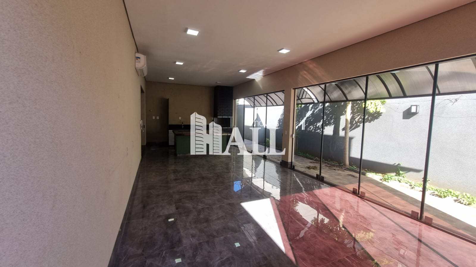 Apartamento à venda com 4 quartos, 280m² - Foto 1