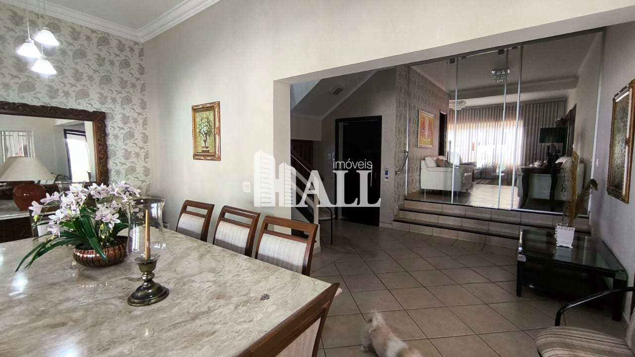 Sobrado à venda com 4 quartos, 335m² - Foto 9