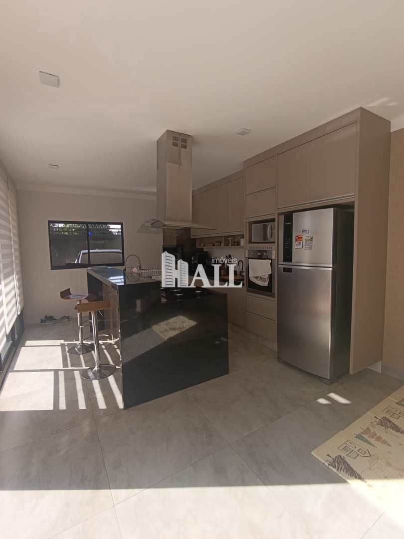 Sobrado à venda com 4 quartos, 220m² - Foto 5