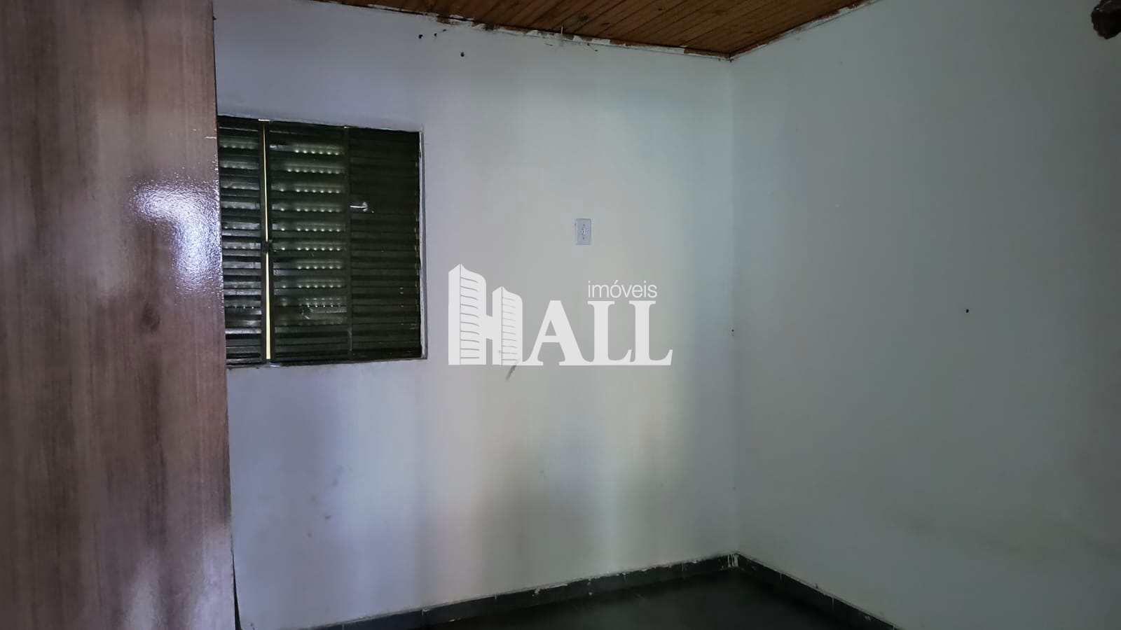 Casa à venda com 2 quartos, 200m² - Foto 4