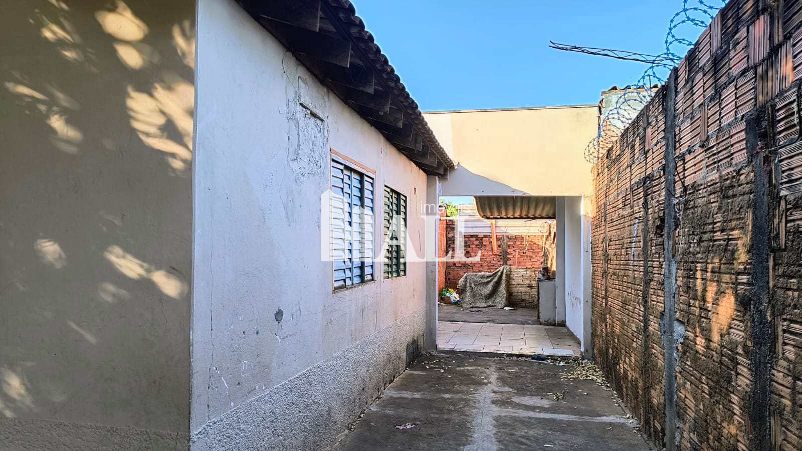 Casa à venda com 2 quartos, 200m² - Foto 7