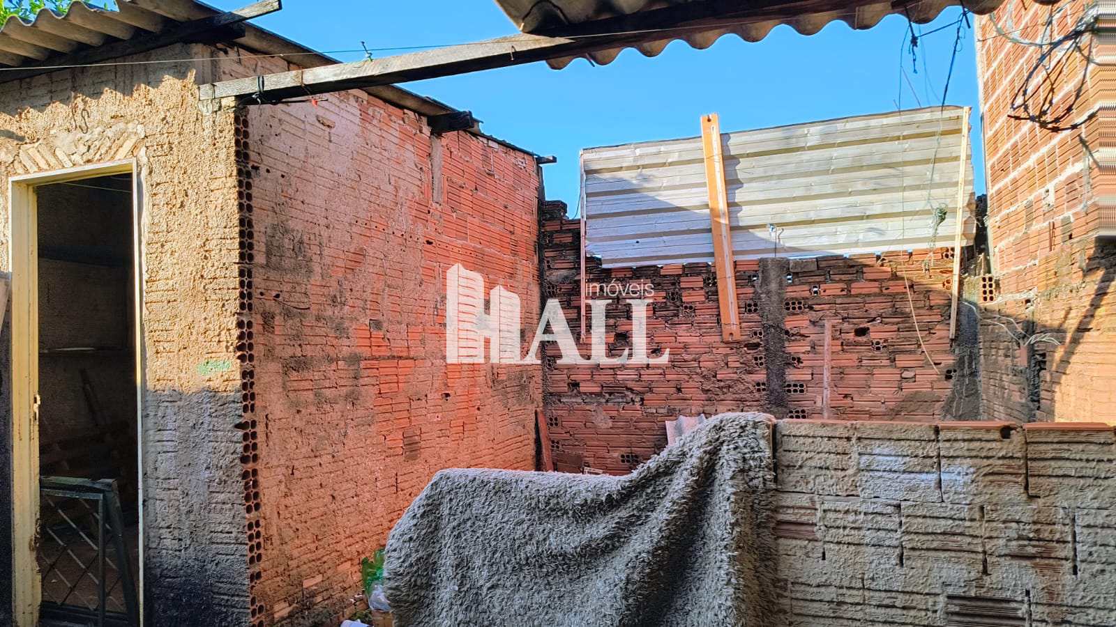 Casa à venda com 2 quartos, 200m² - Foto 9