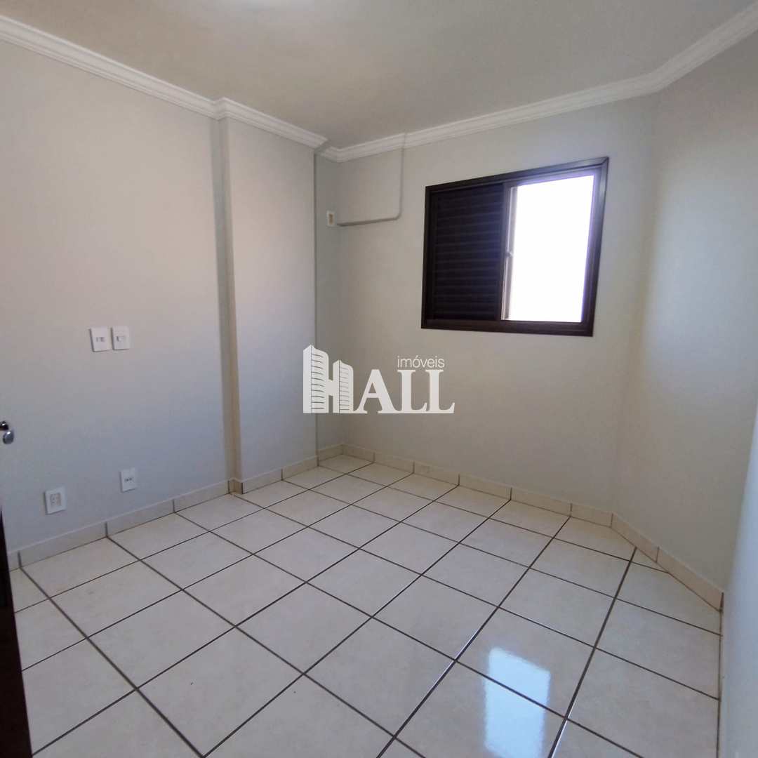 Apartamento à venda com 2 quartos, 75m² - Foto 4