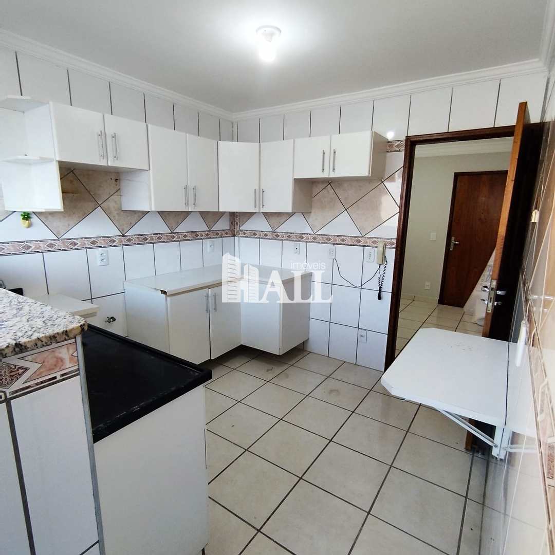 Apartamento à venda com 2 quartos, 75m² - Foto 3