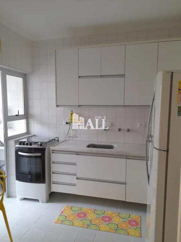 Apartamento à venda com 3 quartos, 70m² - Foto 2