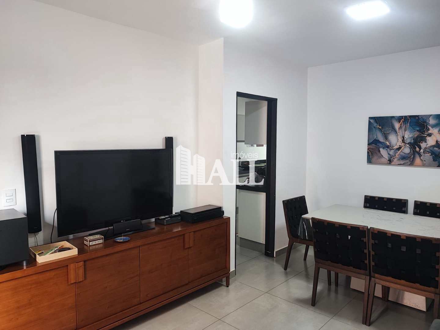 Apartamento à venda com 3 quartos, 76m² - Foto 2