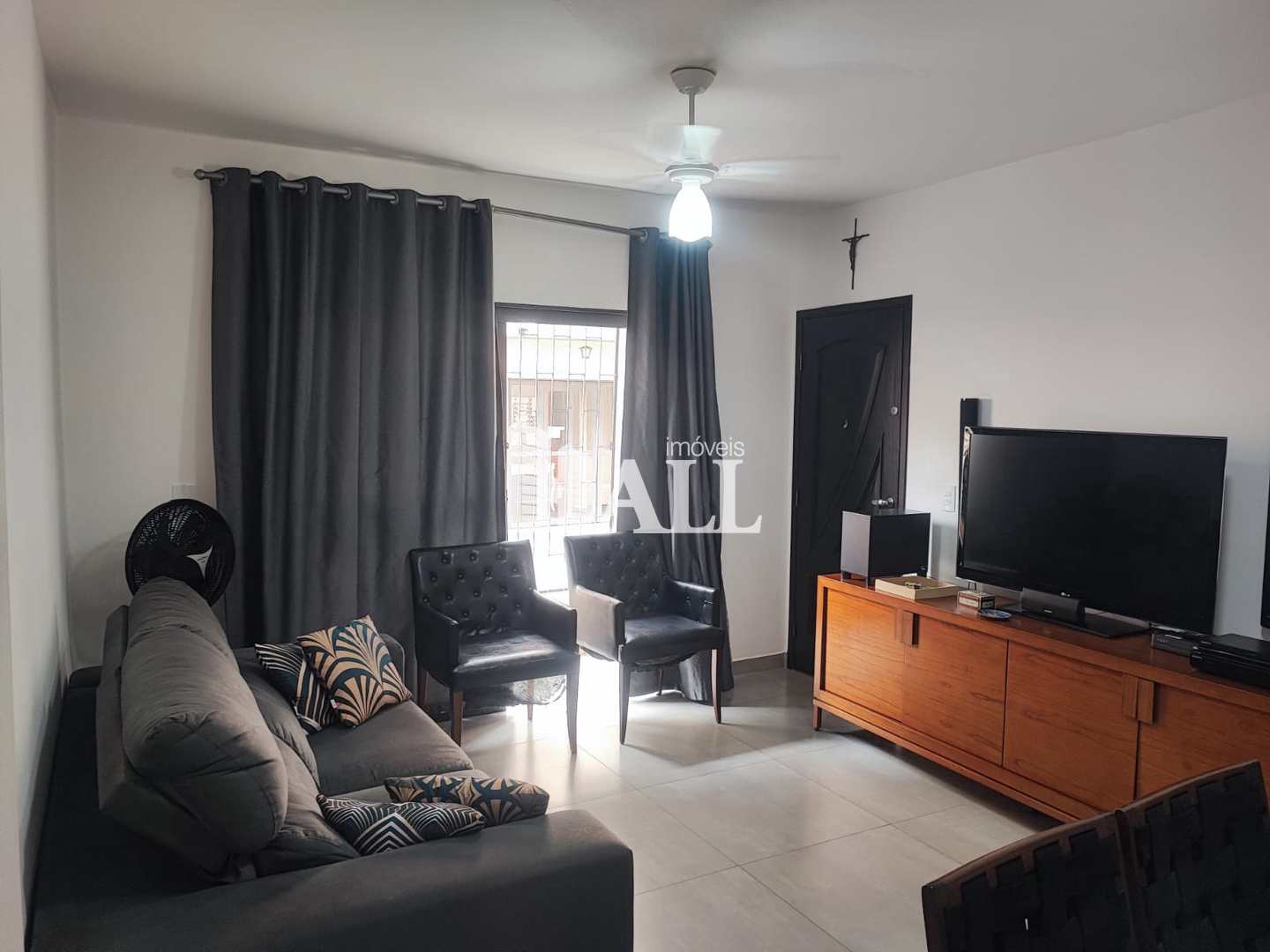 Apartamento à venda com 3 quartos, 76m² - Foto 1