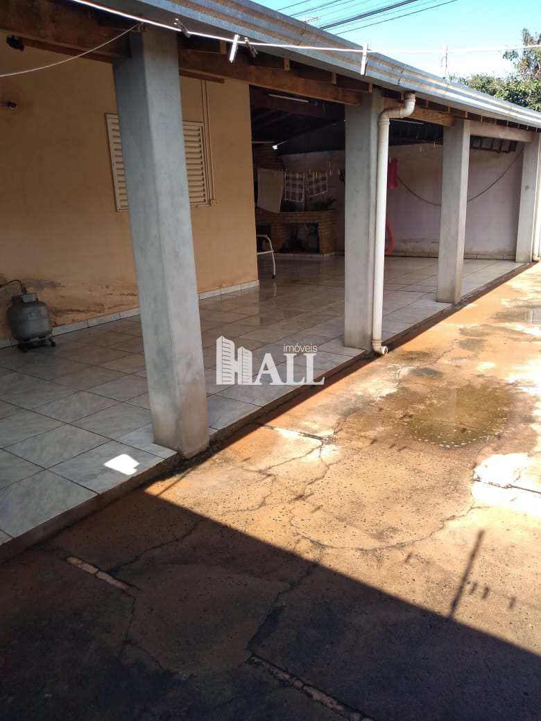 Casa à venda com 2 quartos, 69m² - Foto 4