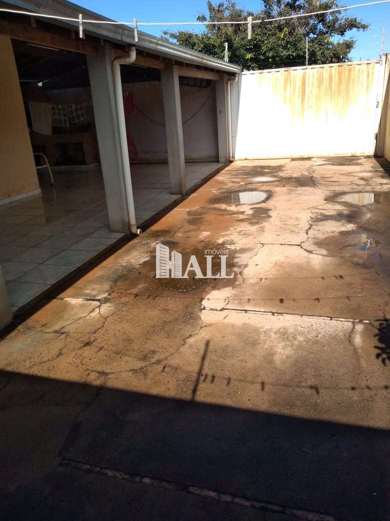 Casa à venda com 2 quartos, 69m² - Foto 3