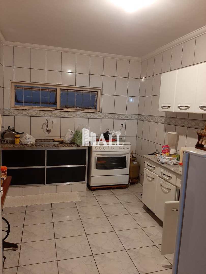 Apartamento à venda com 3 quartos, 85m² - Foto 2