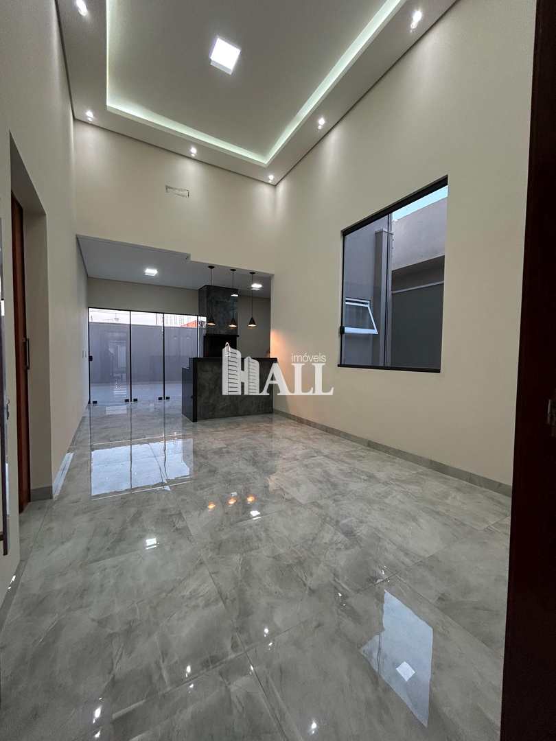 Casa à venda com 3 quartos, 100m² - Foto 2