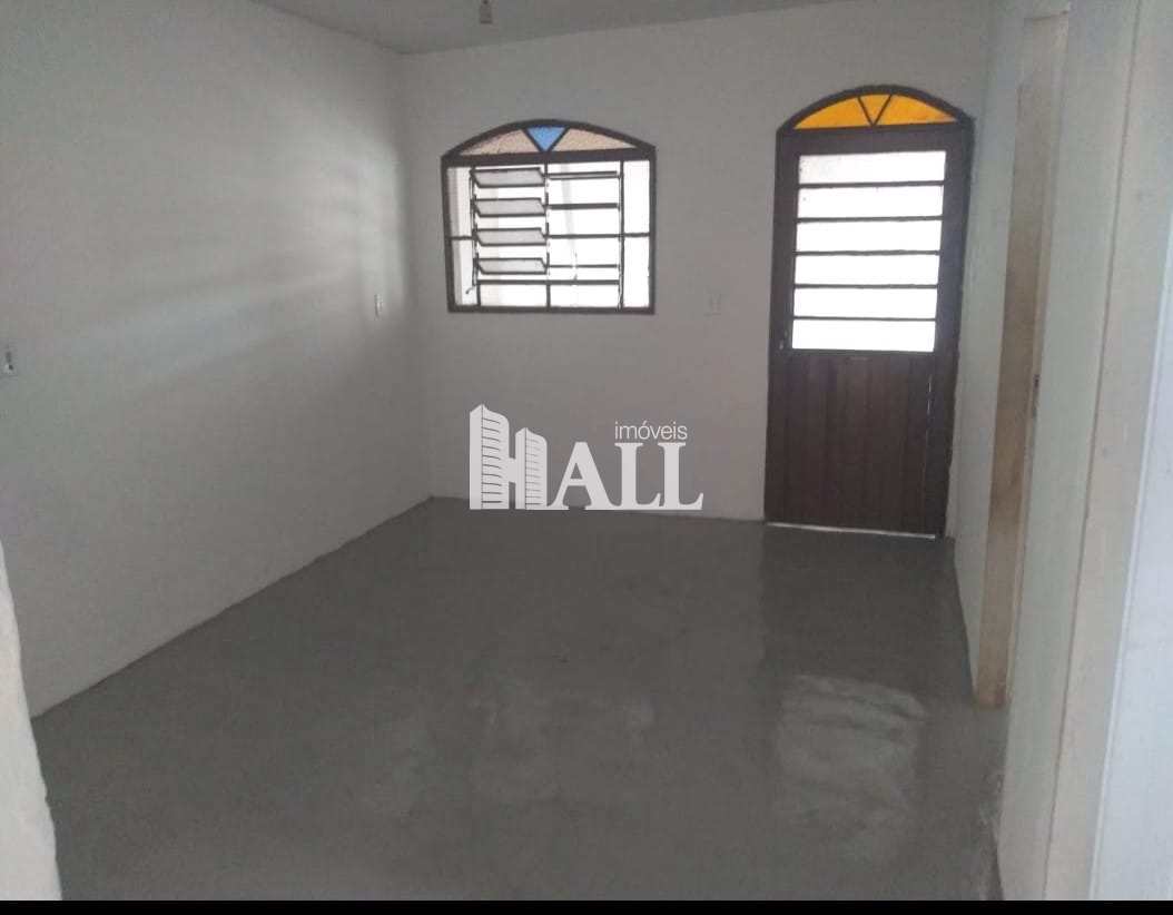 Casa à venda com 2 quartos, 200m² - Foto 2