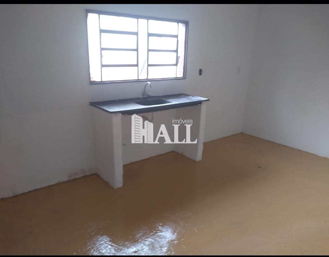 Casa à venda com 2 quartos, 200m² - Foto 3