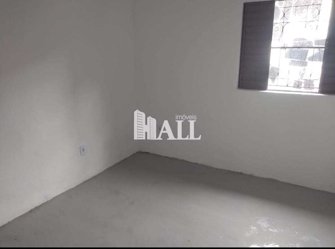 Casa à venda com 2 quartos, 200m² - Foto 4