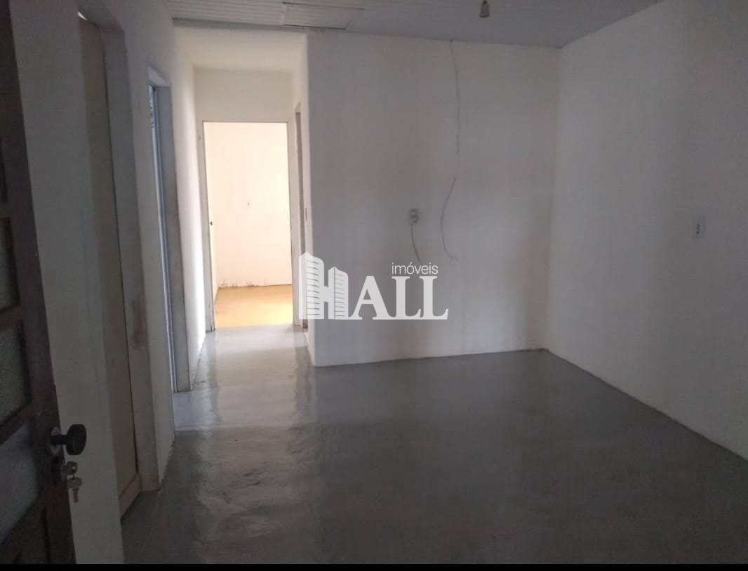 Casa à venda com 2 quartos, 200m² - Foto 1