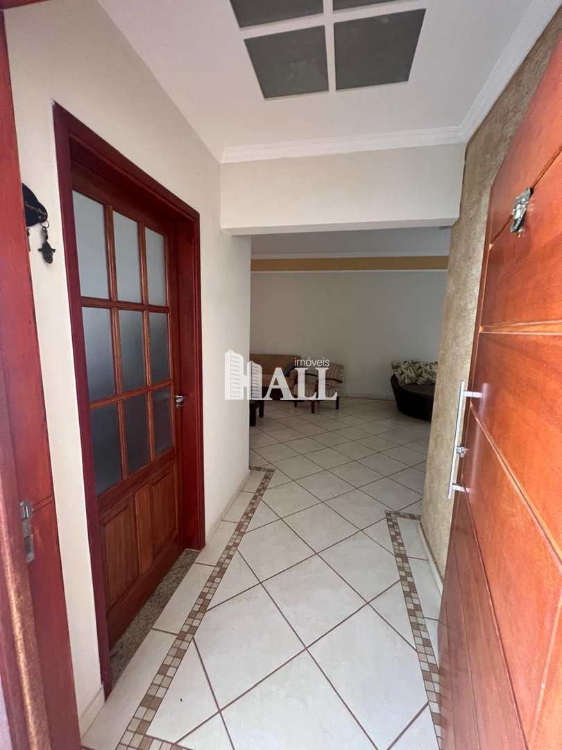Casa à venda com 3 quartos, 228m² - Foto 6