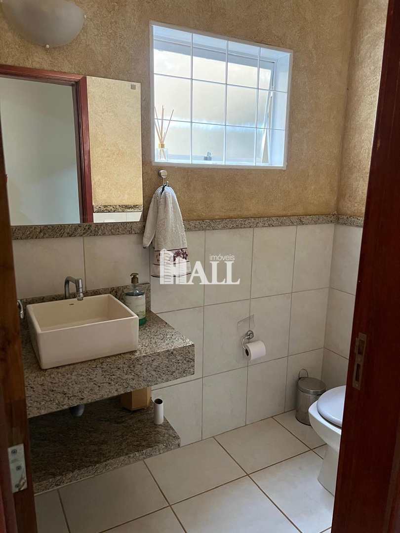 Casa à venda com 3 quartos, 228m² - Foto 18
