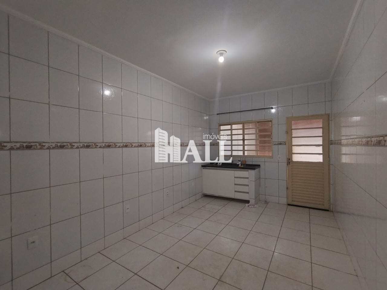 Casa à venda com 2 quartos, 130m² - Foto 3