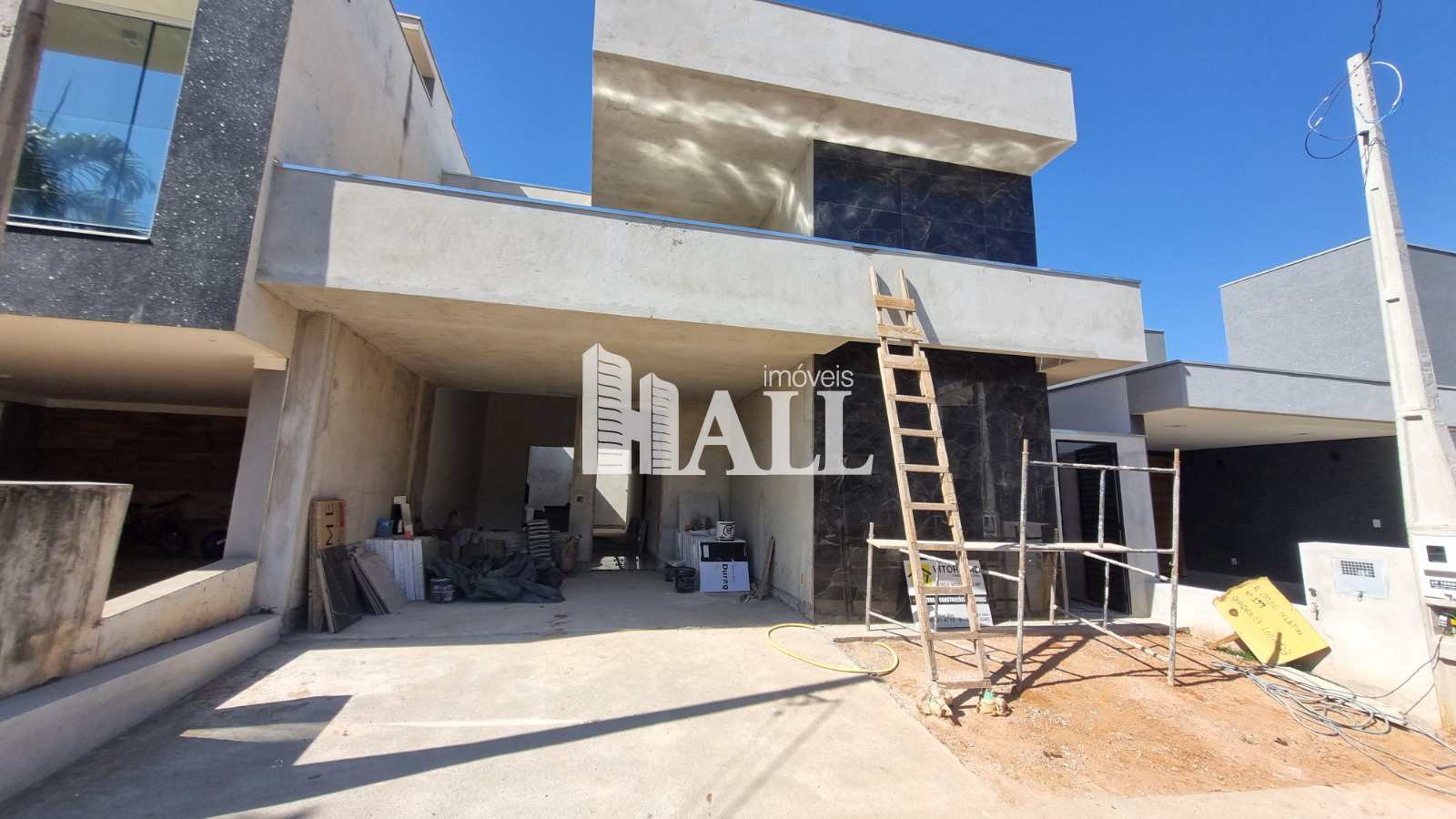 Casa de Condomínio à venda com 3 quartos, 135m² - Foto 1