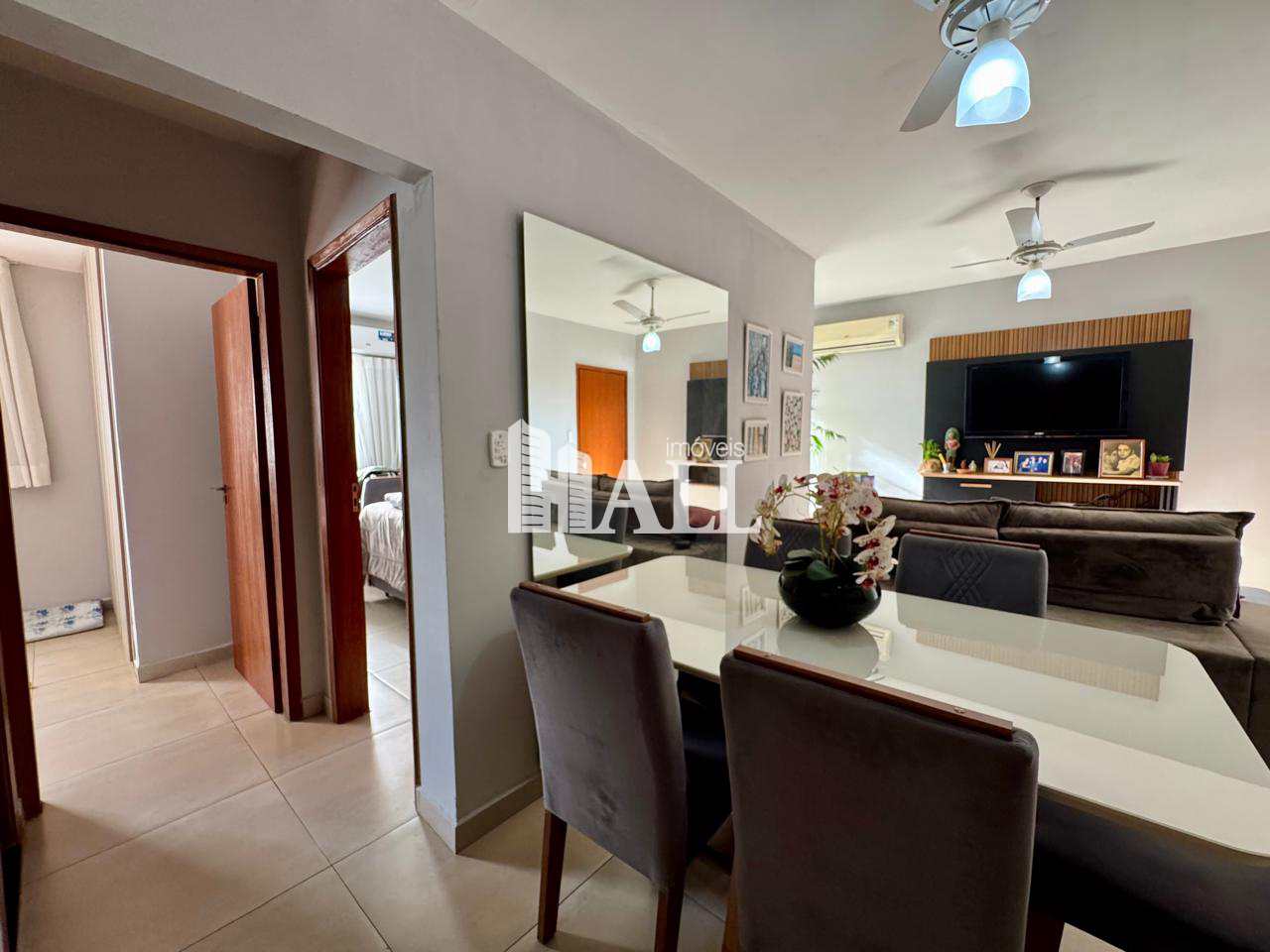 Apartamento à venda com 2 quartos, 95m² - Foto 3