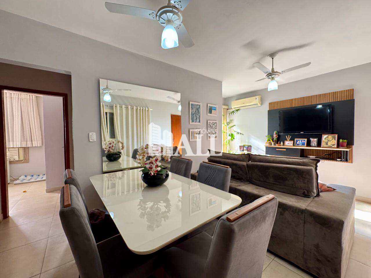 Apartamento à venda com 2 quartos, 95m² - Foto 2