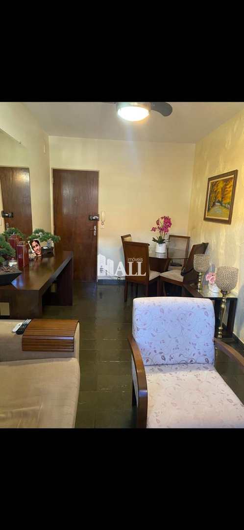 Apartamento à venda com 2 quartos, 70m² - Foto 3