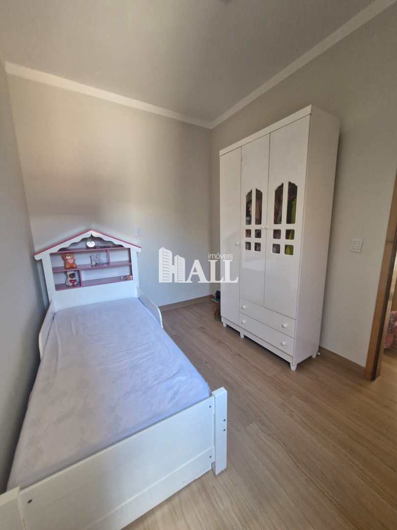 Casa à venda com 3 quartos, 77m² - Foto 11