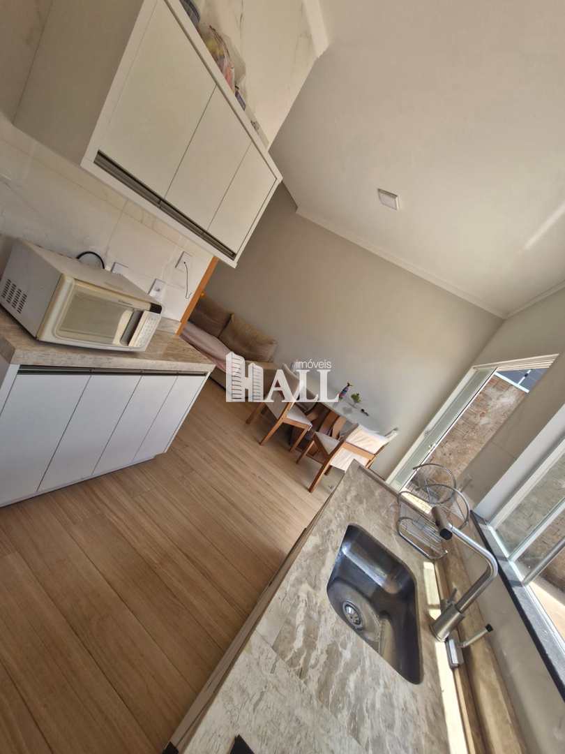 Casa à venda com 3 quartos, 77m² - Foto 4