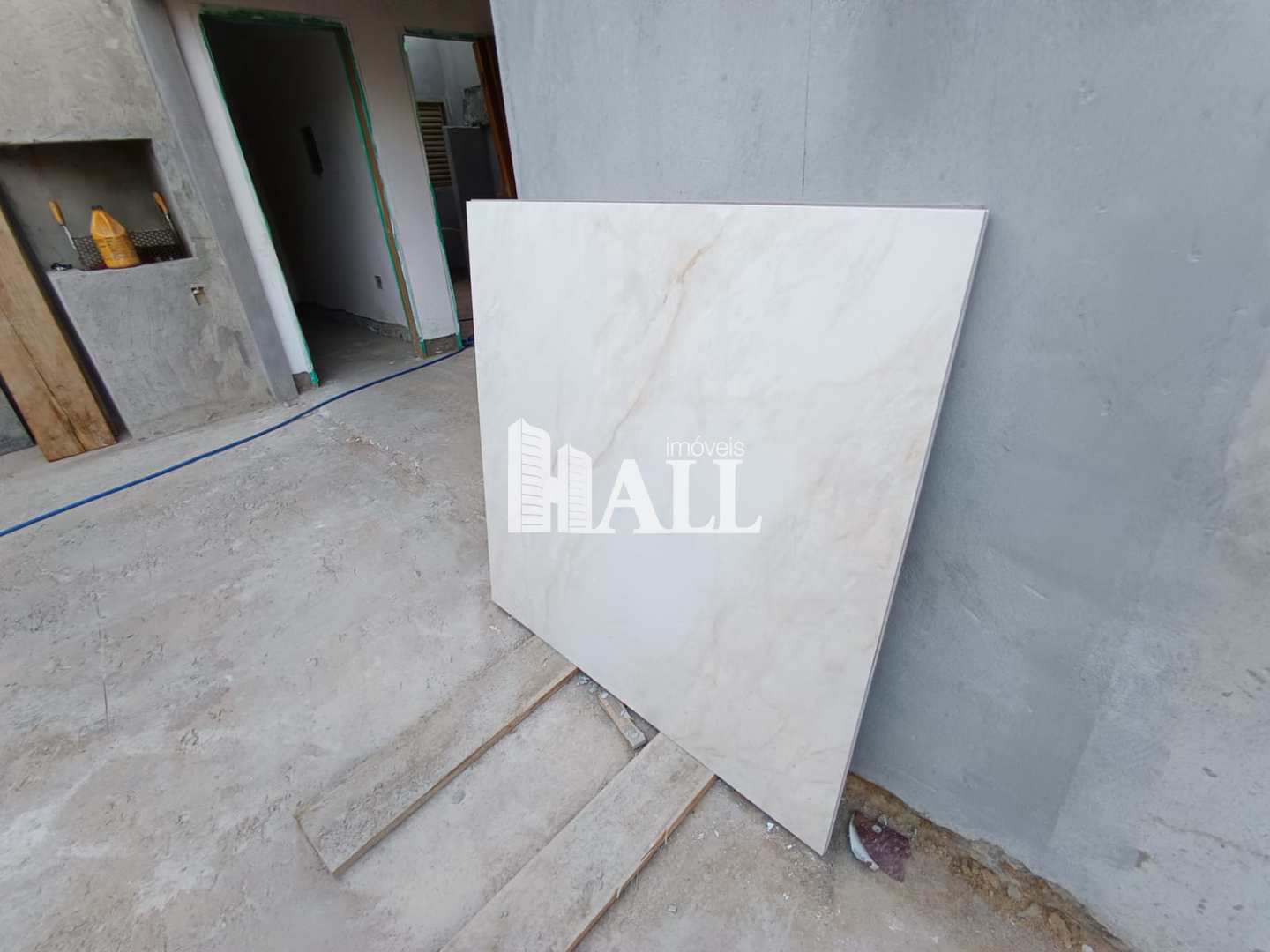 Casa à venda com 2 quartos, 70m² - Foto 3