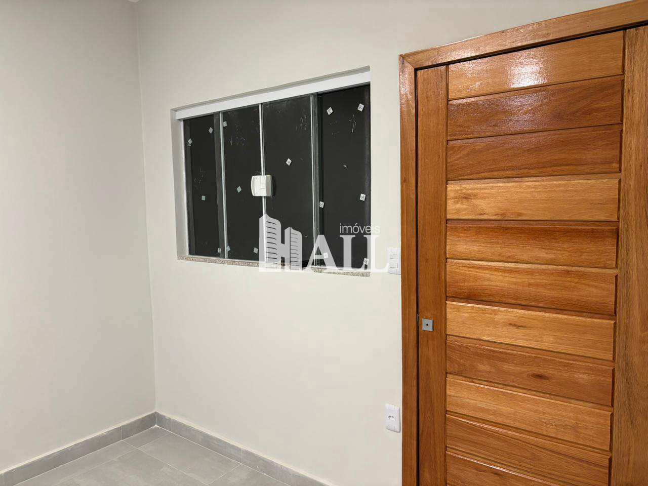 Casa à venda com 2 quartos, 62m² - Foto 3